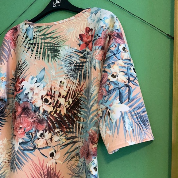 Atmosphere top - pastel flora print - Picture 5 of 6